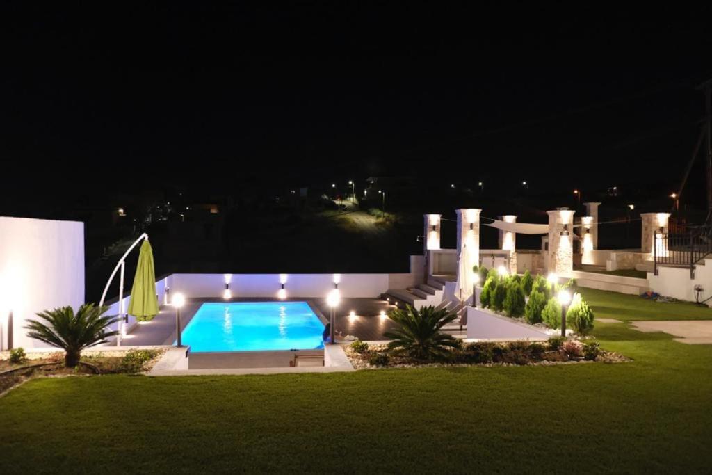 The White House Beach Villa 拉斐那 外观 照片