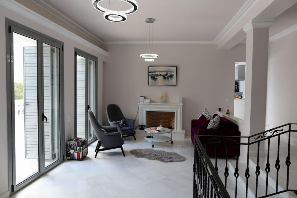The White House Beach Villa 拉斐那 外观 照片